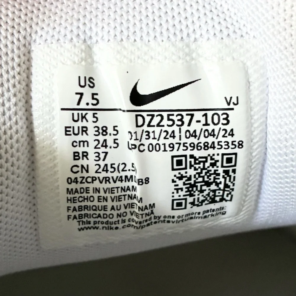 Nike Metcon 9 Training Weightlifting White Athletic Sneakers Shoes Womens 7.5